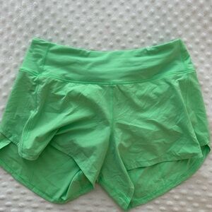 Lululemon Speed Up HR Short - pistachio